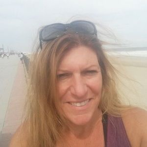 Meet your Posher, Annette